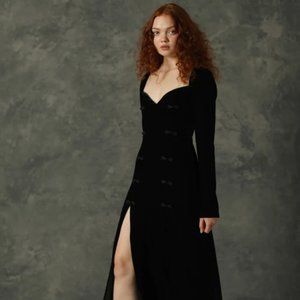 NWT Sau Lee Megan Velvet Gown Size 2